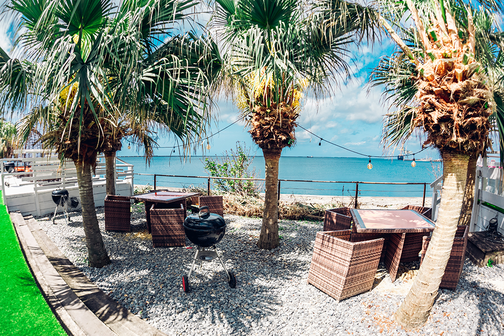 Cozy beach Club02